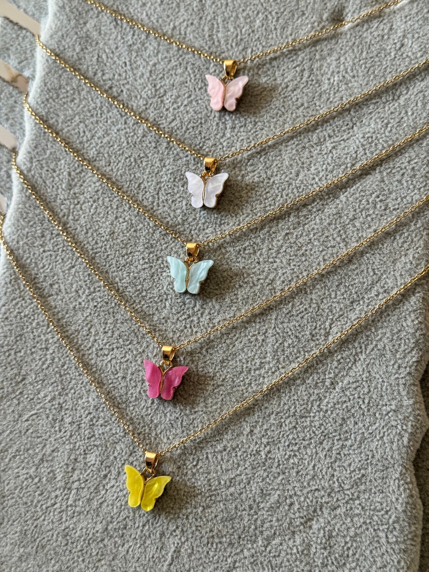 Collar Butterfly